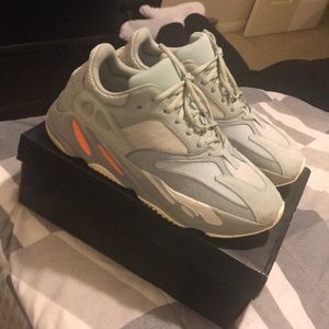 Yeezy Boost 700